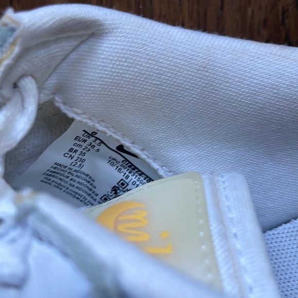 Nike Women’s Cortez Shoes - Picture 10 of 11